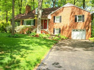 8816 Southwick St, Fairfax, VA 22031