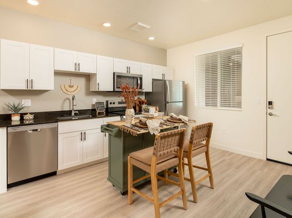 33455 N North Valley Pkwy #1216