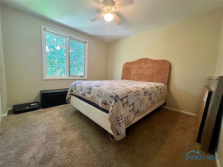 1190 Bernath Pkwy — Photo 7