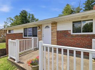 5044 Leona Dr, Pittsburgh, PA 15227