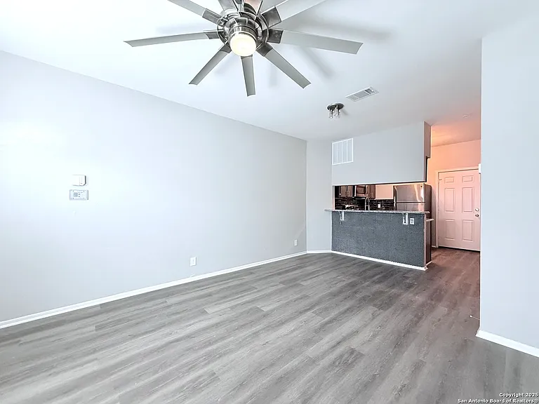 1807 Budding Blvd #1807 — Photo 10