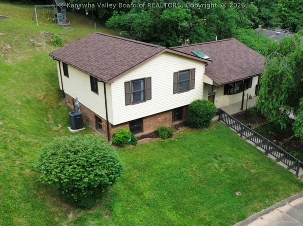 103 Castle Dr, Charleston, WV 25313