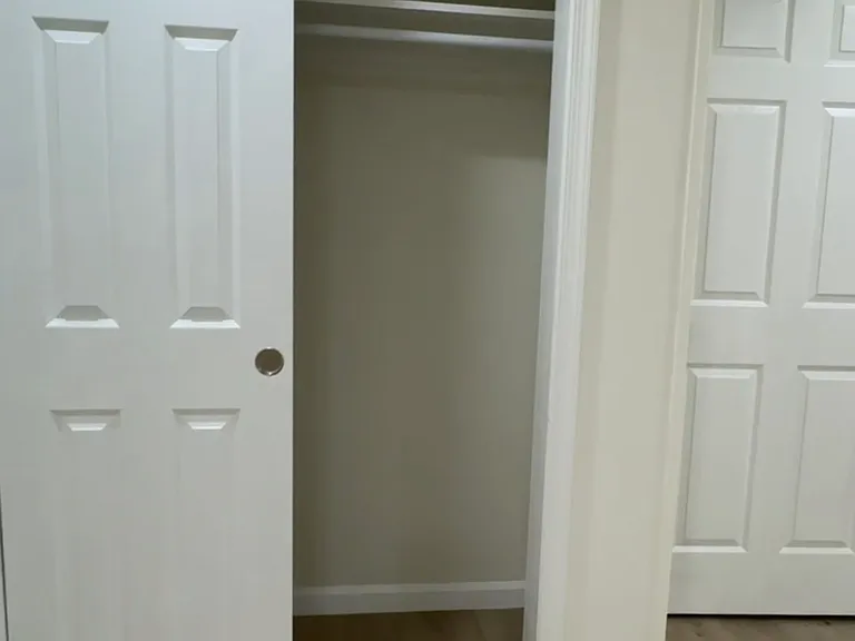 5101 Ampthill Dr — Photo 2