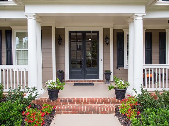 3rd image of 288 Independence Ln