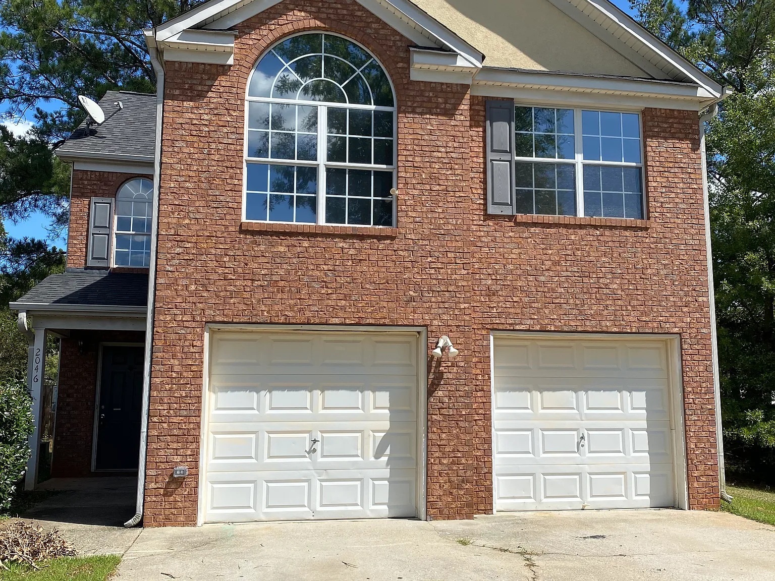 3 bed, 2.5 bath, 1636 sqft, $1,750 — Photo 2