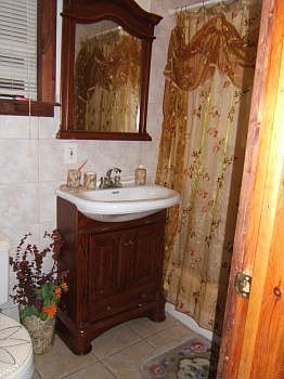 1st fl bathroom