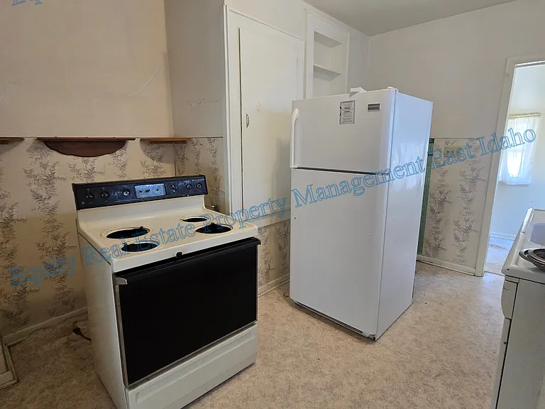 925 W Clark St #925 — Photo 17