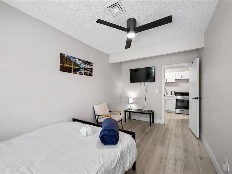 3618 Redwood St — Photo 31