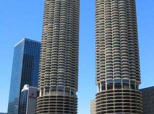 300 N State St APT 2201, Chicago, IL 60654