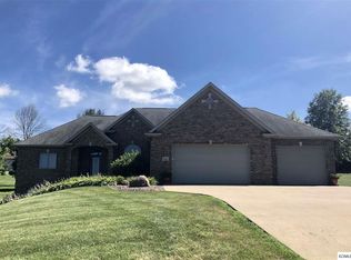 8505 Wildlife Rdg, Dubuque, IA 52003