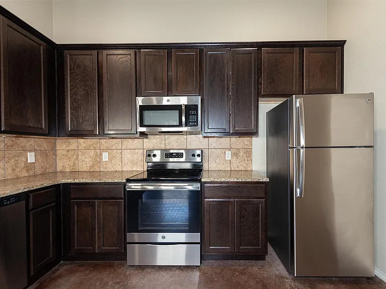 245 Joanne Loop #B — Photo 11