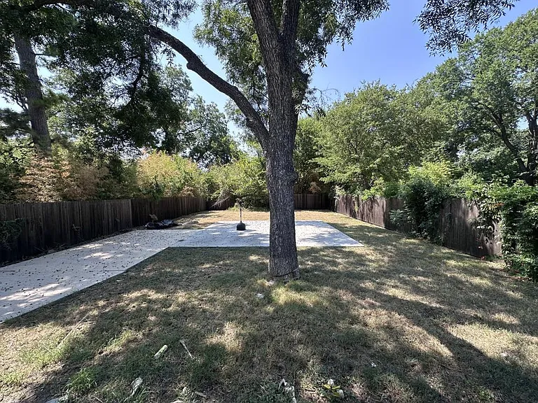 2903 Carpenter Ave — Photo 25