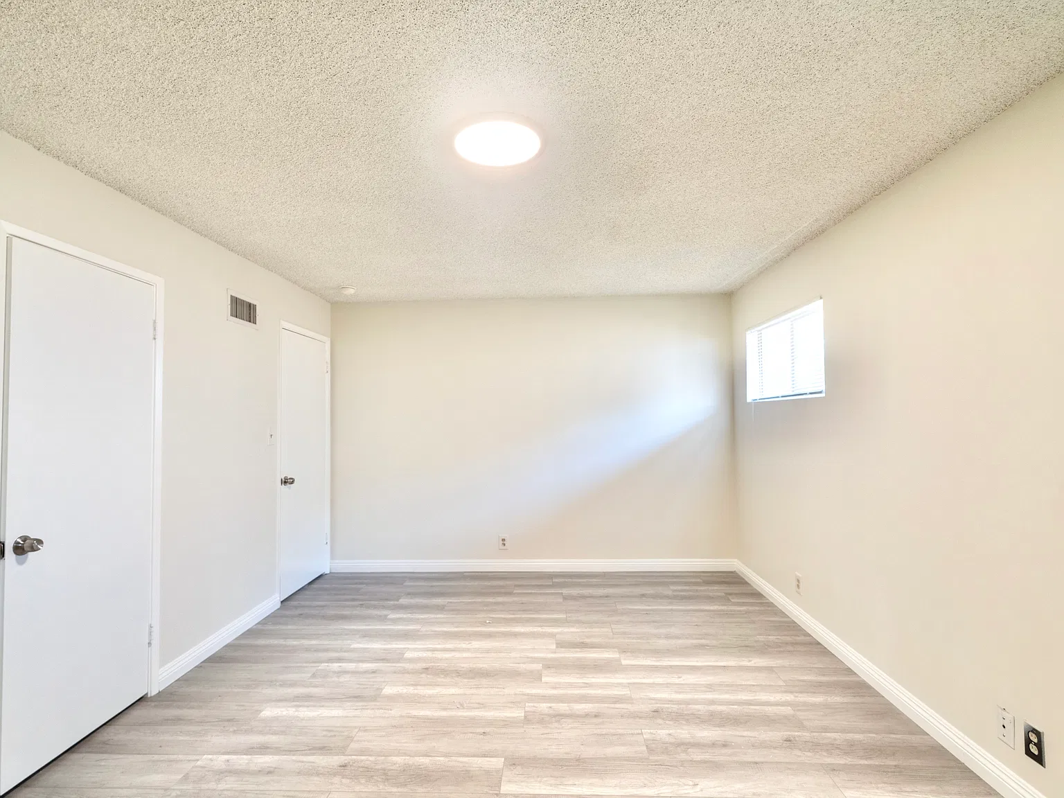 Casa Grande Ave, Montebello — Photo 3