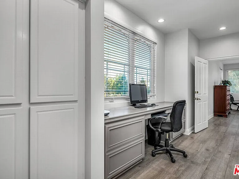 928 Harbor Crossing Ln — Photo 24