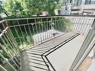 Rented by Papp Realty