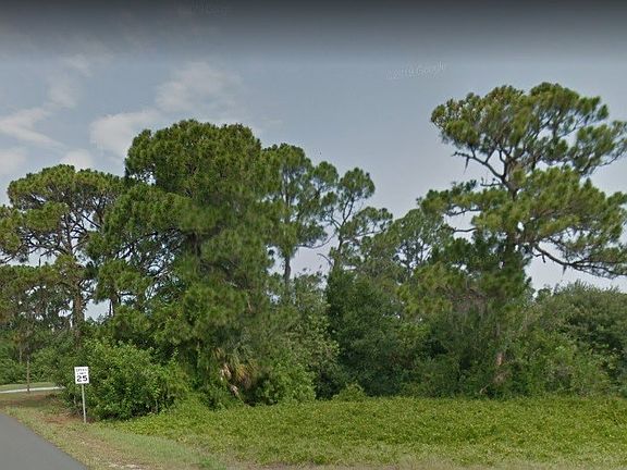 5th image of 107 Blue Moon Ave