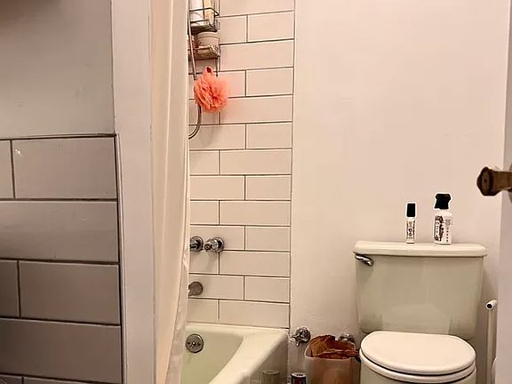 4th image of 105 W 77th St APT 5B