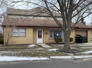 10555 Princess Ave, Chicago Ridge, IL 60415