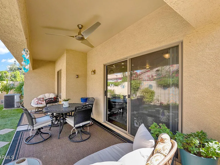 868 E Savannah Dr — Photo 29