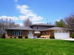 821 Beech Ln, New Lenox, IL 60451