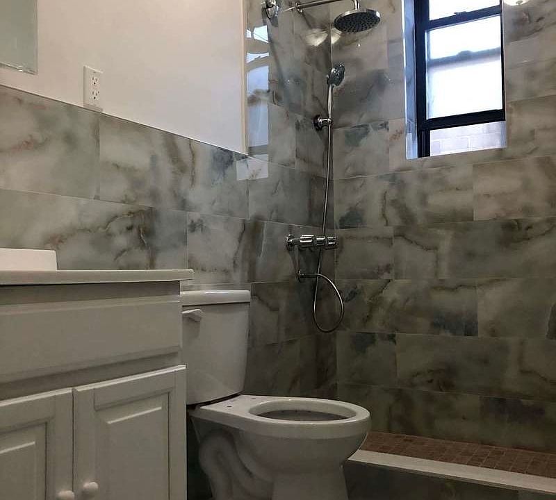 2nd image of 1545 Dahill Rd #3