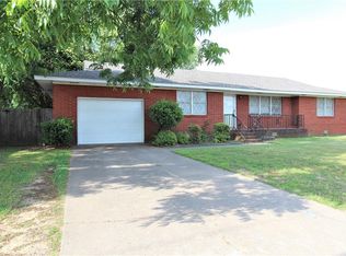 315 W Cherry St, Alma, AR 72921