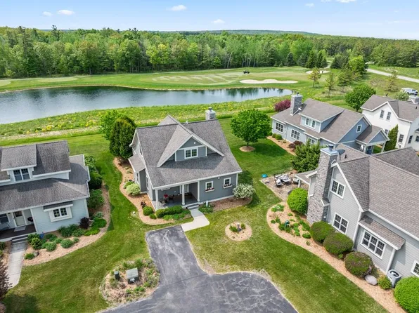 5257 Cobblestone Cir #6, Unit, WI 54209