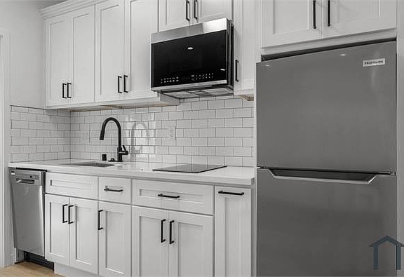 5th image of 4193 Leimert Blvd #1-8