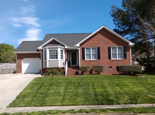 3216 Peachford Ln, Raleigh, NC 27616