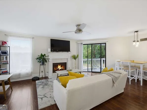 1366 Keys Lake Dr, Atlanta, GA 30319