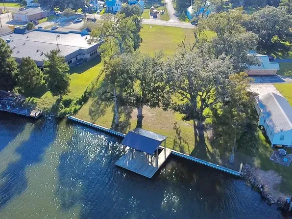 1320 Main St, Patterson, LA 70392