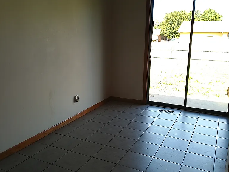 718 S Highland Dr — Photo 8