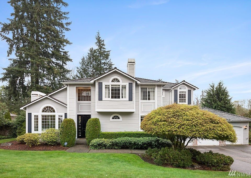 1st image of 15846 SE 62nd St