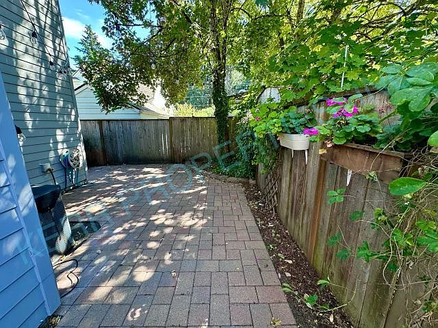 5519 SE 74th Ave — Photo 18
