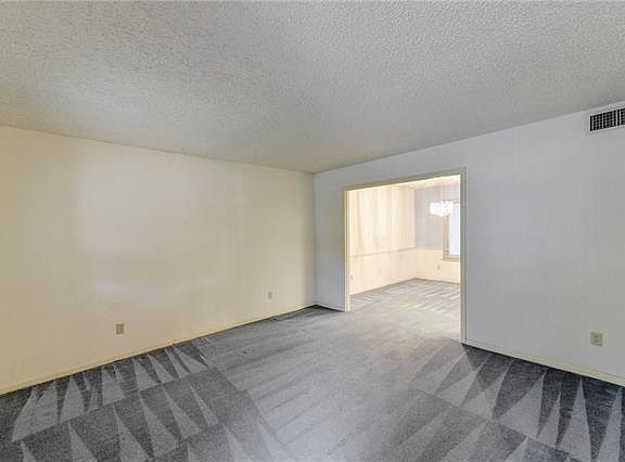 4th image of 7101 Carlwood Dr