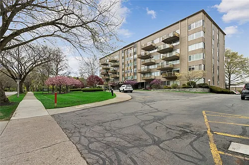 1400 East Ave #605 Photo 1
