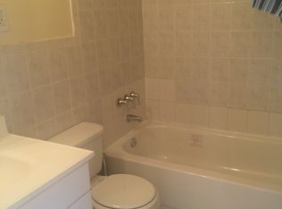 3240 71st St, Flushing, NY 11370