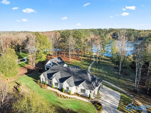 147 Adeline Way, Scottsboro, AL 35769