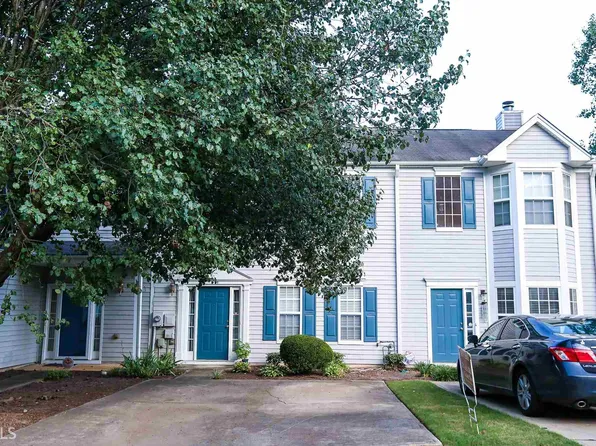 299 Timber Gate Dr, Lawrenceville, GA 30045