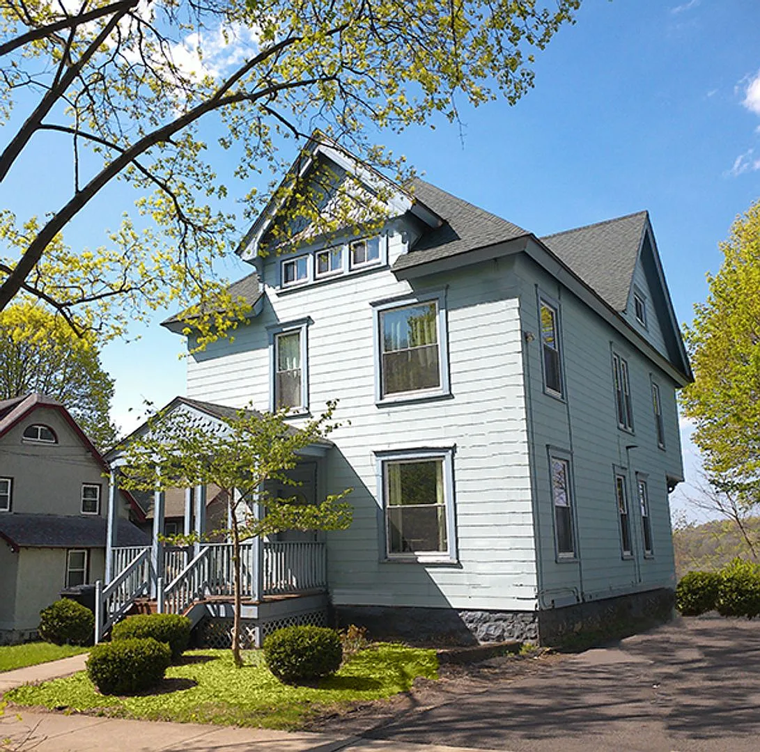 1311 Madison Apt 2 - available August 1, 2027 - Newly renovated second floor flat — Photo 3