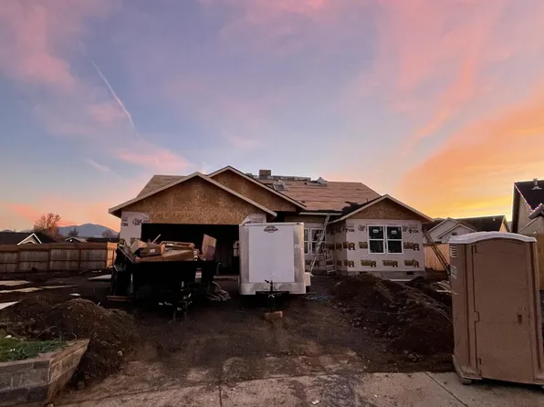 509 Orchard Pl, Phoenix, OR 97535