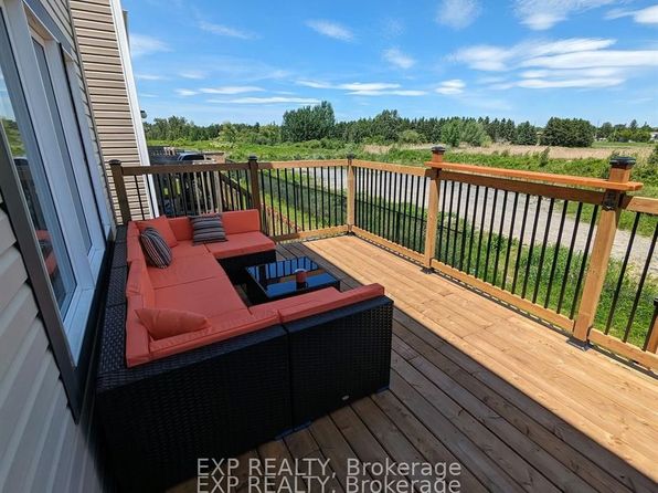 161 Cranesbill Rd, Ottawa, ON K2V 0J4