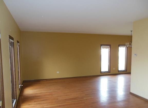 3rd image of 2832 Lake Park Ct