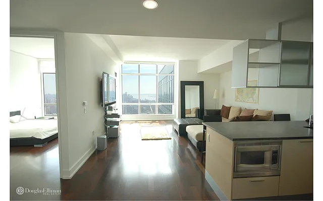 Rented by Douglas Elliman | media 17