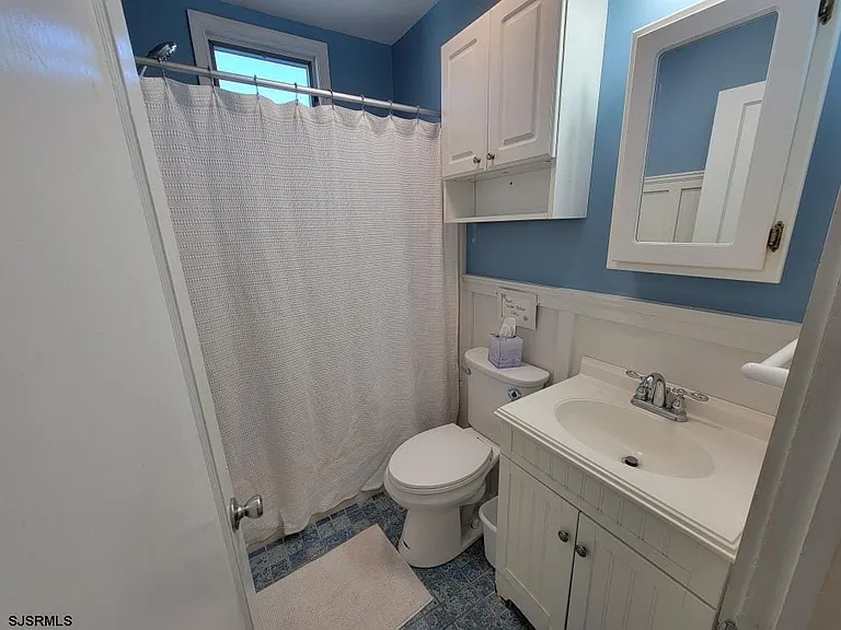 209 N Granville Ave — Photo 18