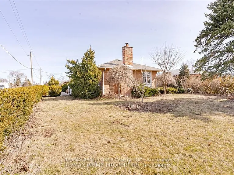 492 Pinegrove Rd — Photo 26