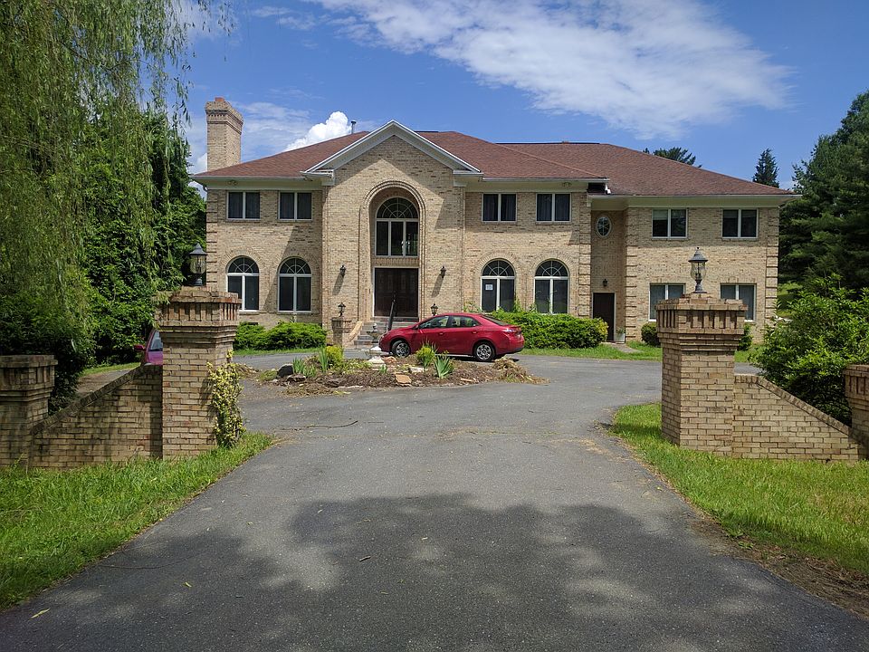 1st image of 9905 Sunset Dr