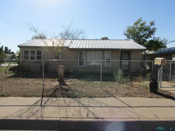910 S 4th St, Artesia, NM 88210