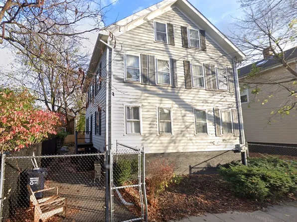 16-16 Pine St #18, Cambridge, MA 02139