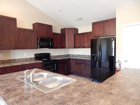 2nd image of 182 Stratford Pl